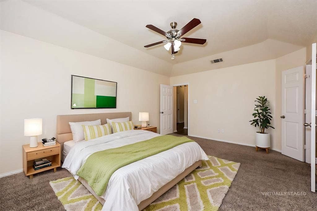 1909 Saint Nevis Drive, Mansfield, TX 76063