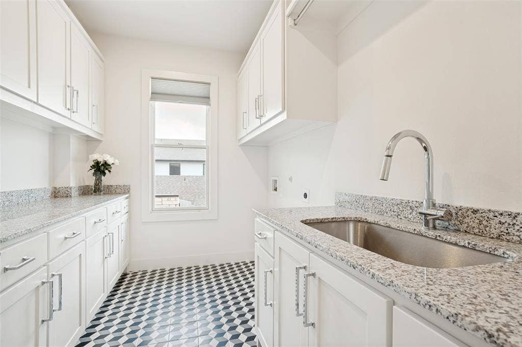 7714 Roper Street, Dallas, TX 75209 7714 Roper Street, Dallas, TX 75209