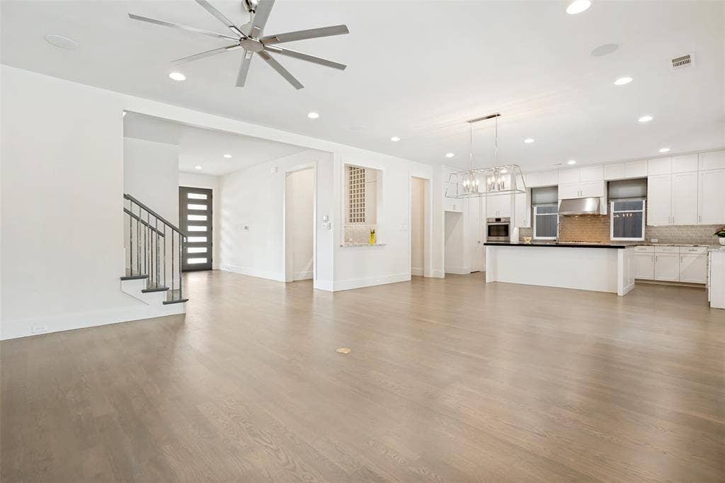 7714 Roper Street, Dallas, TX 75209 7714 Roper Street, Dallas, TX 75209