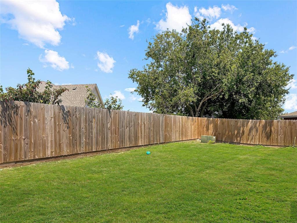 3457 Newgate Street, Midlothian, TX 76065 View of fenced backyard