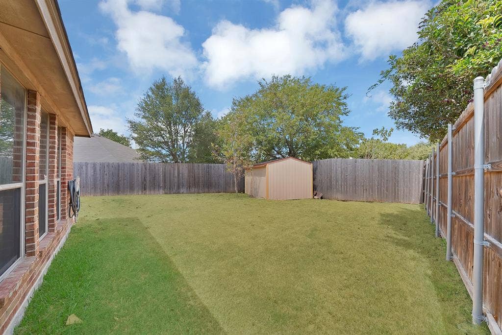 137 Hirth Drive, Crowley, TX 76036 137 Hirth Drive, Crowley, TX 76036