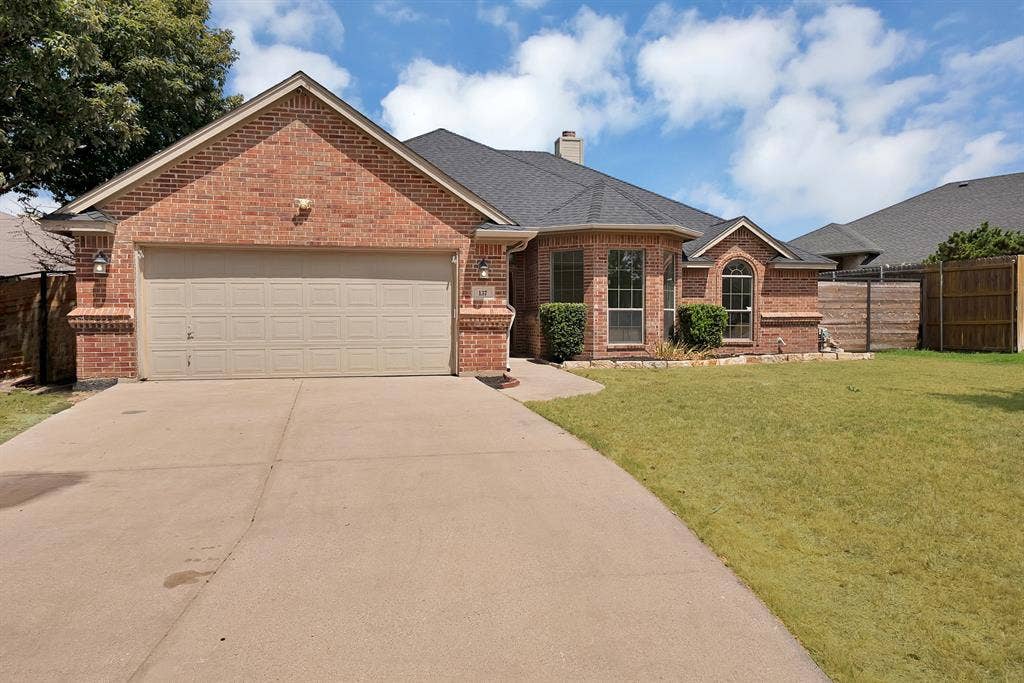 137 Hirth Drive, Crowley, TX 76036 137 Hirth Drive, Crowley, TX 76036