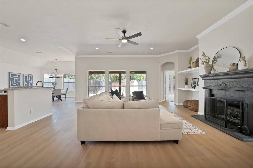 137 Hirth Drive, Crowley, TX 76036 137 Hirth Drive, Crowley, TX 76036