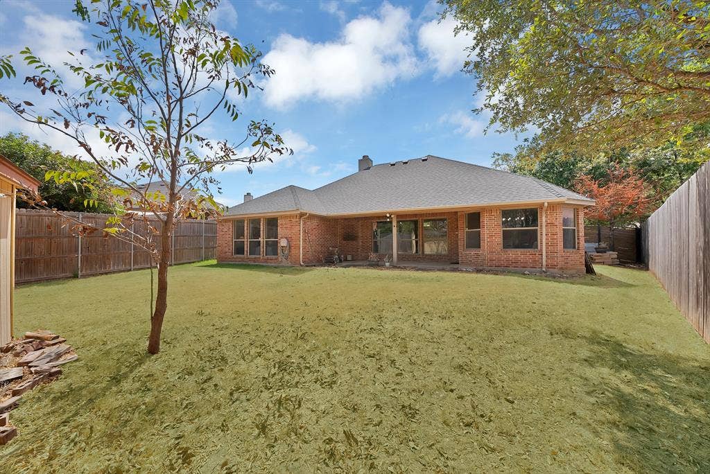 137 Hirth Drive, Crowley, TX 76036 137 Hirth Drive, Crowley, TX 76036