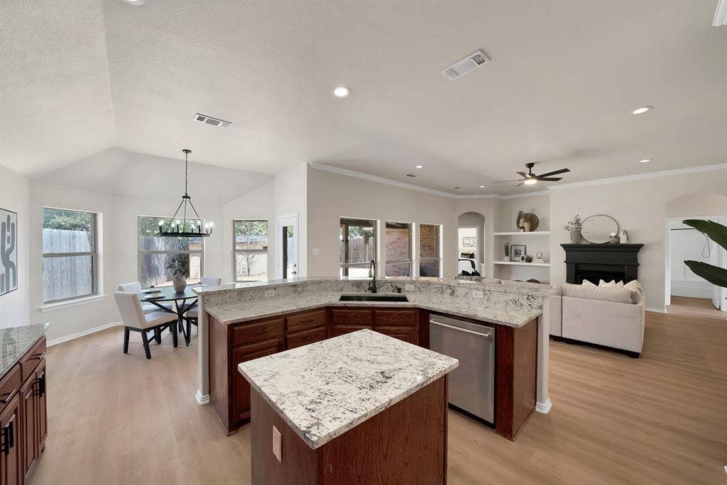 137 Hirth Drive, Crowley, TX 76036 137 Hirth Drive, Crowley, TX 76036