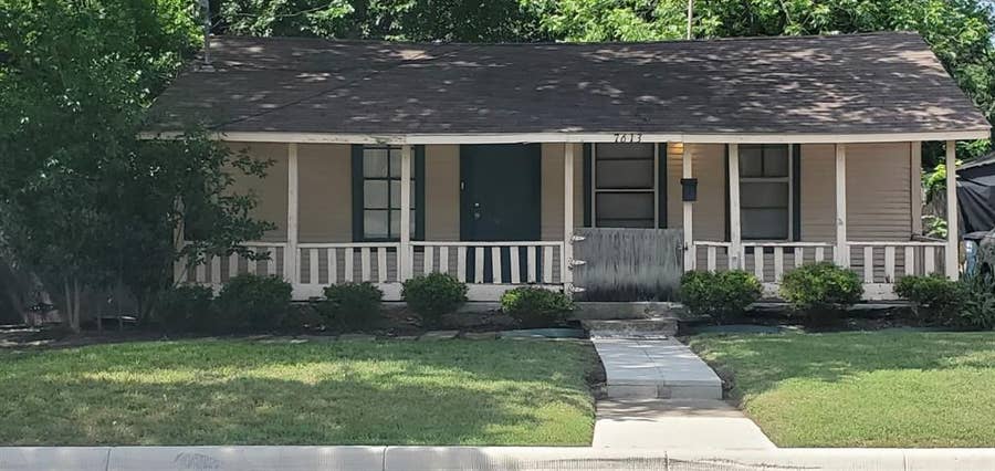 Property photo for 7613 Marys Creek Drive, Fort Worth, TX