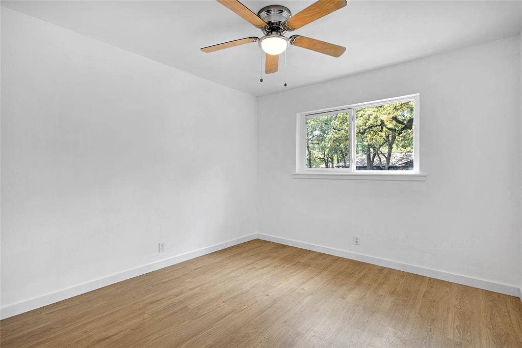 520 Circleview Drive S, Hurst, TX 76054 520 Circleview Drive S, Hurst, TX 76054