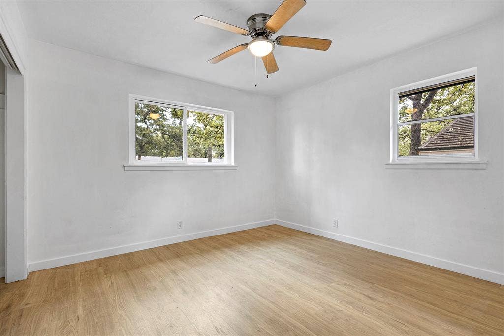 520 Circleview Drive S, Hurst, TX 76054 520 Circleview Drive S, Hurst, TX 76054