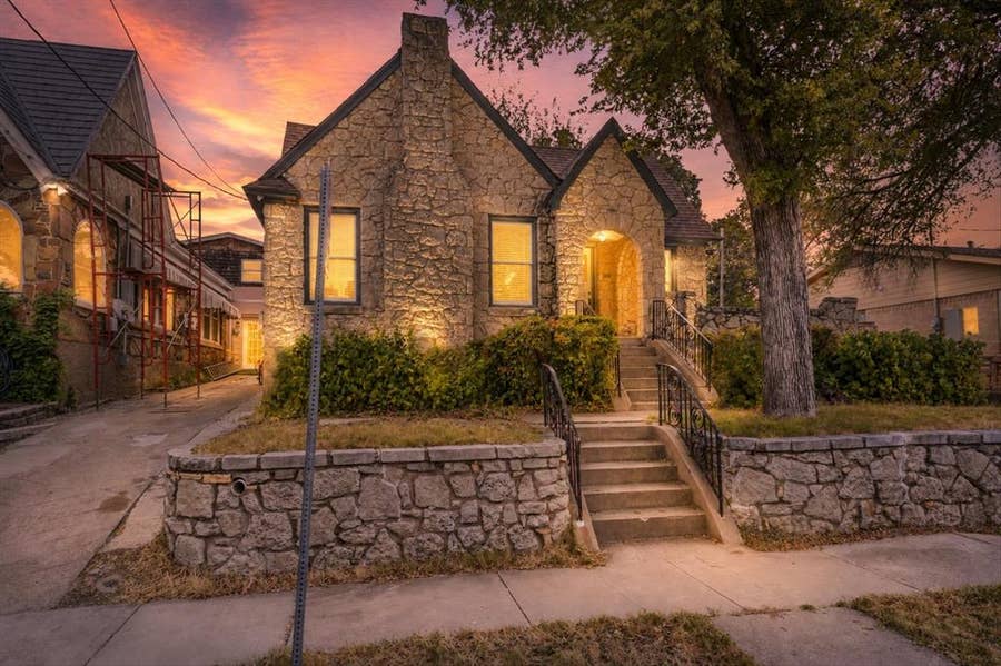 Property photo for 708 Blaylock Drive, Dallas, TX