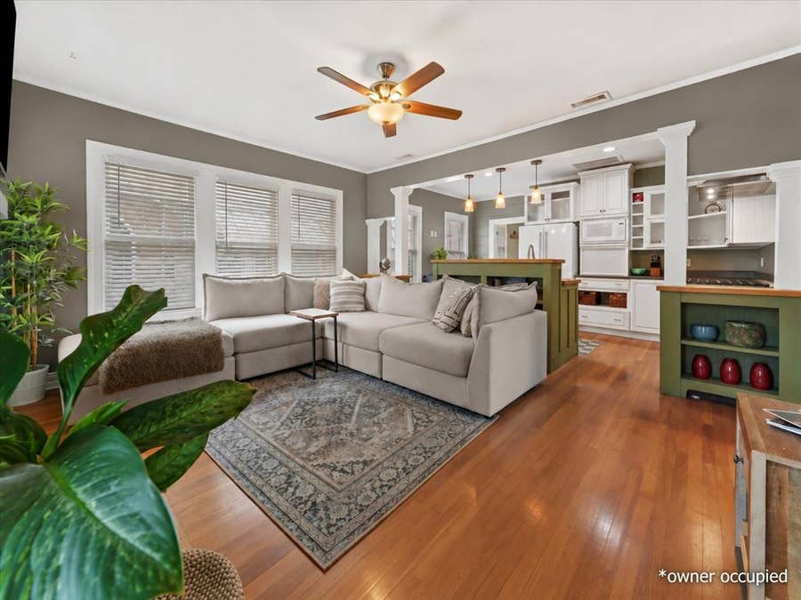 Property photo for 708 Blaylock Drive, Dallas, TX