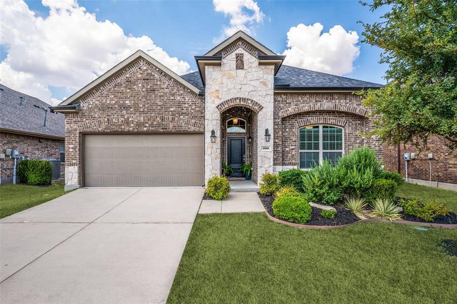 Property photo for 908 Berry Street, Celina, TX