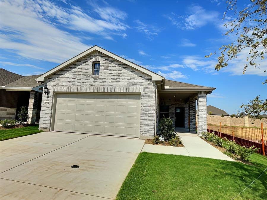 Property photo for 5206 Golden Trout Drive, Princeton, TX