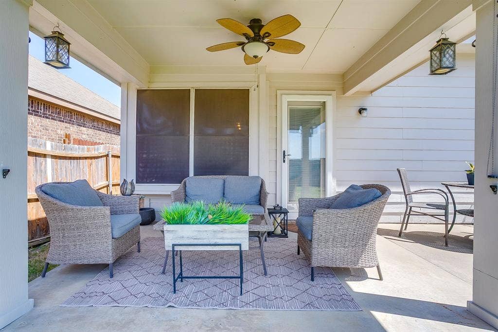 5504 Old Orchard Drive, Fort Worth, TX 76123