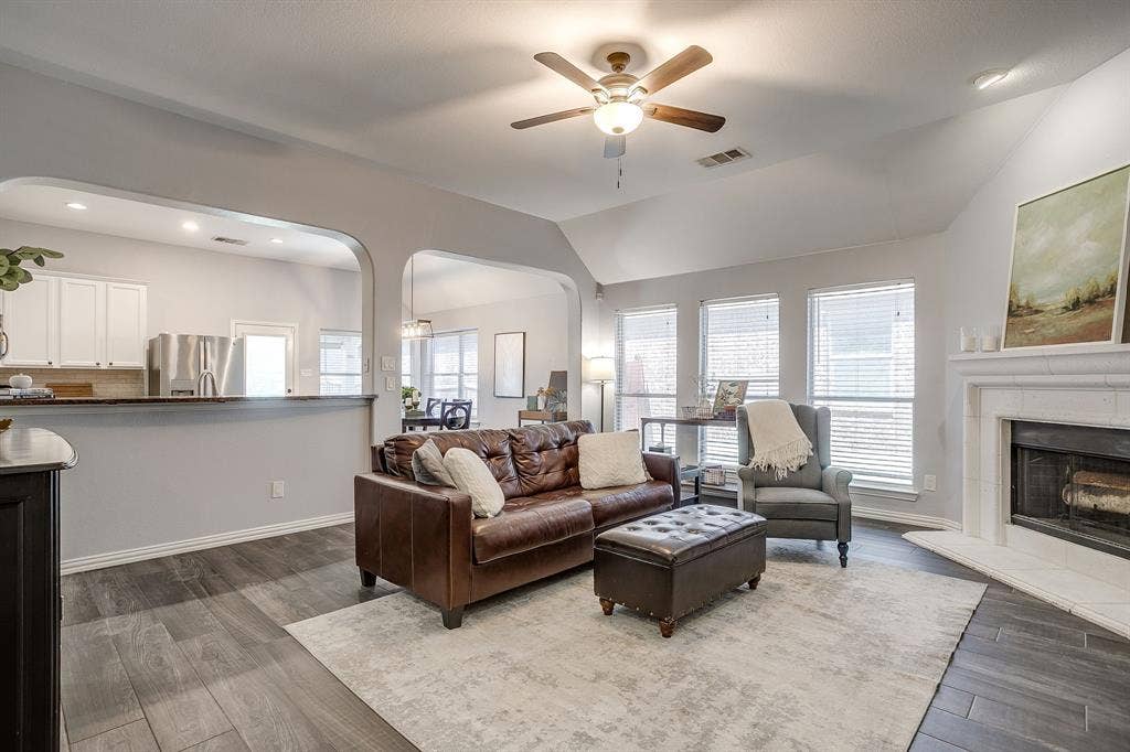 5504 Old Orchard Drive, Fort Worth, TX 76123