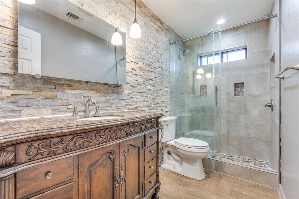 2217 Canyon Valley Trail, Plano, TX 75023 2217 Canyon Valley Trail, Plano, TX 75023