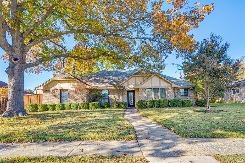 2217 Canyon Valley Trail, Plano, TX 75023 2217 Canyon Valley Trail, Plano, TX 75023