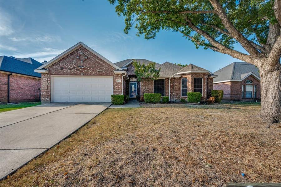 Property photo for 3724 Longstraw Drive, Fort Worth, TX