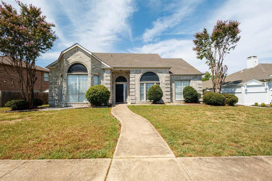 Property photo for 8101 Luna Drive, Rowlett, TX