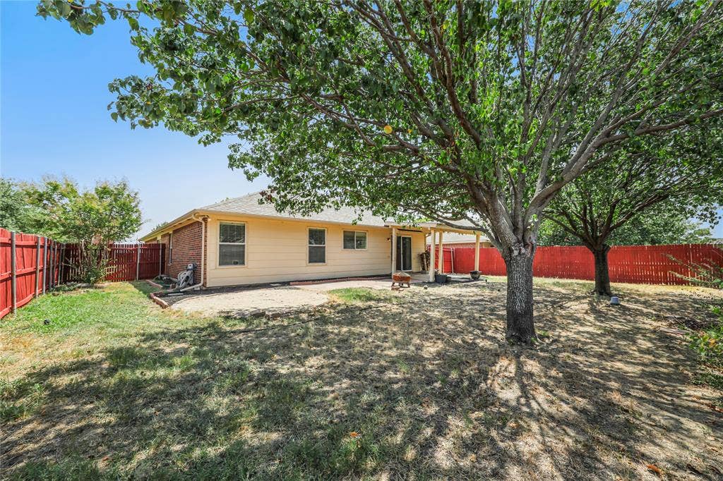 117 Palomino Lane, Krum, TX 76249 Lots of shade in this large back yard