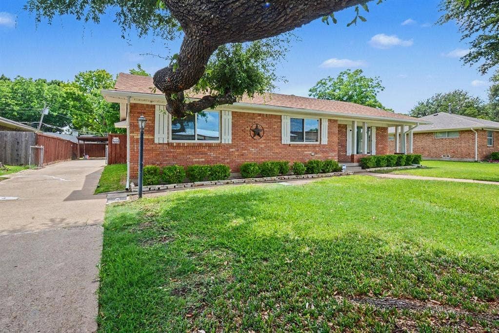 1114 Glouchester Drive, Garland, TX 75040 1114 Glouchester Drive, Garland, TX 75040