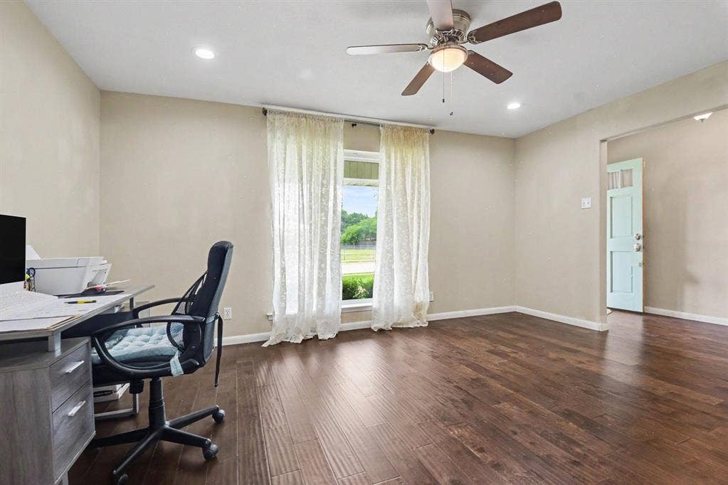 1114 Glouchester Drive, Garland, TX 75040 1114 Glouchester Drive, Garland, TX 75040