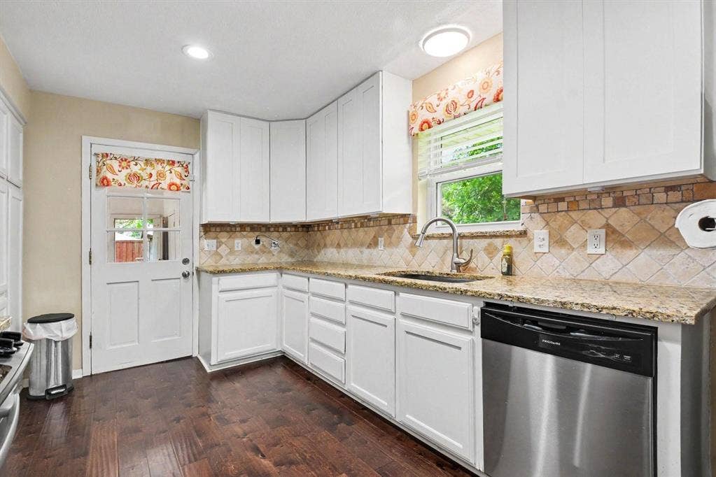 1114 Glouchester Drive, Garland, TX 75040 1114 Glouchester Drive, Garland, TX 75040