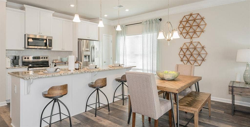 200 Crestside Drive, Blue Ridge, TX 75424 The Foxcroft - Breakfast and Kitchen