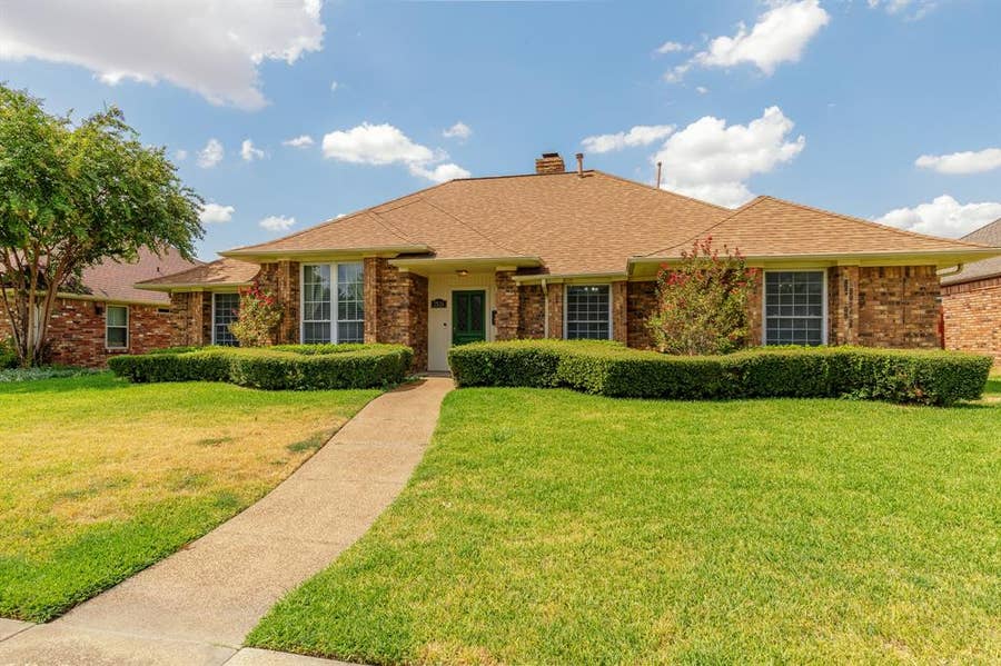 Property photo for 2526 Willowdale Drive, Carrollton, TX