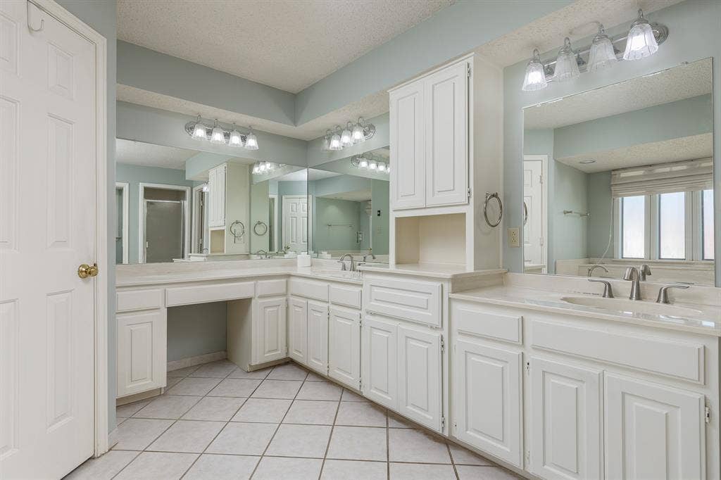 2526 Willowdale Drive, Carrollton, TX 75006 2526 Willowdale Drive, Carrollton, TX 75006