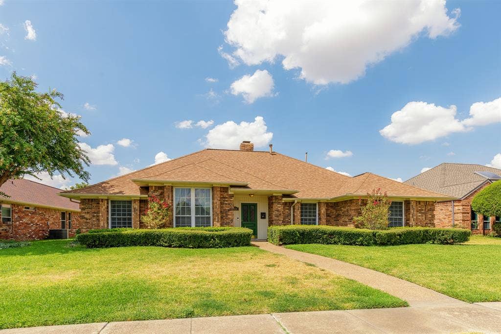 2526 Willowdale Drive, Carrollton, TX 75006 2526 Willowdale Drive, Carrollton, TX 75006