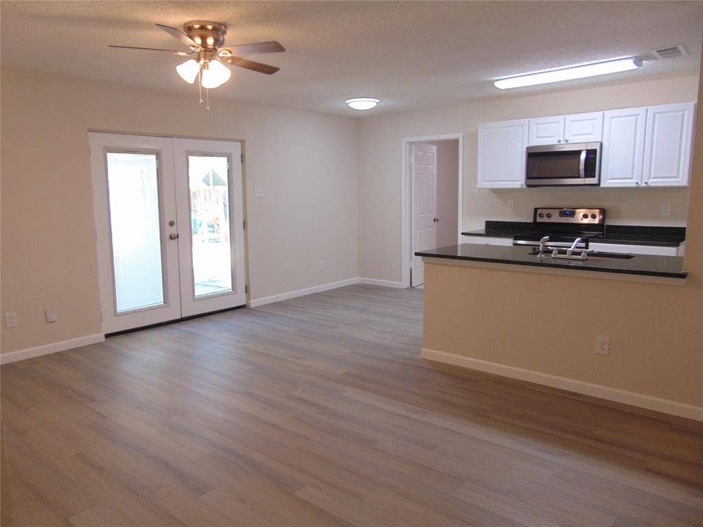 1224 Mars Drive, Cedar Hill, TX 75104