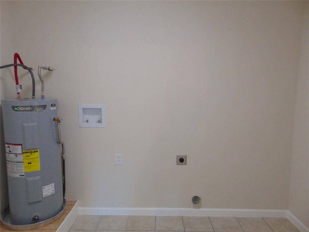 1224 Mars Drive, Cedar Hill, TX 75104