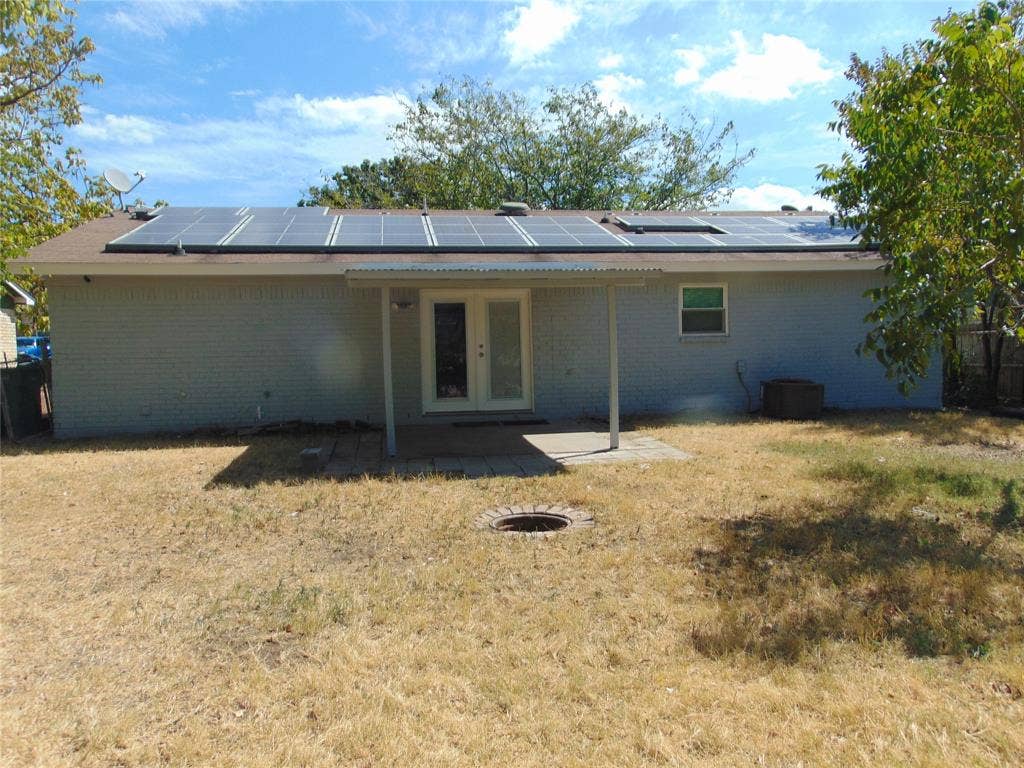 1224 Mars Drive, Cedar Hill, TX 75104