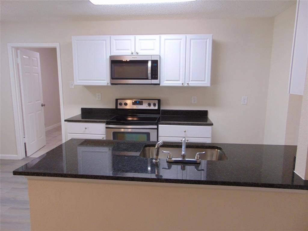 1224 Mars Drive, Cedar Hill, TX 75104