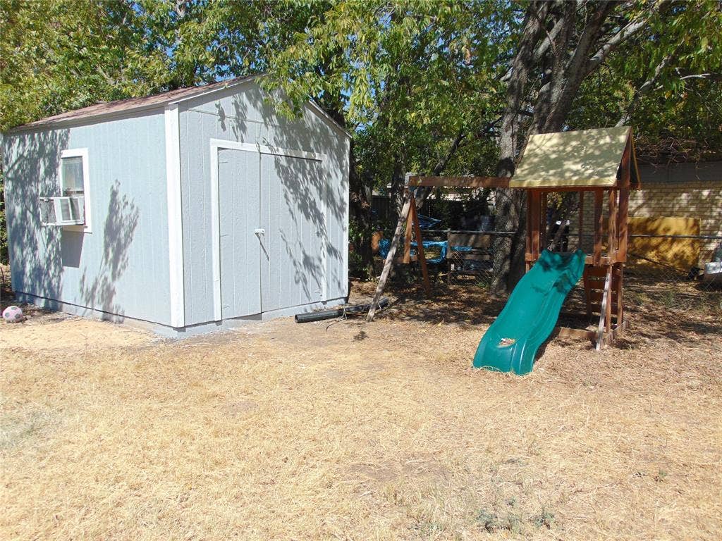 comes with shed and playset.