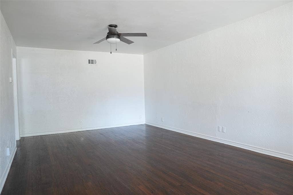 6565 Ascot Lane, Dallas, TX 75214 6565 Ascot Lane, Dallas, TX 75214