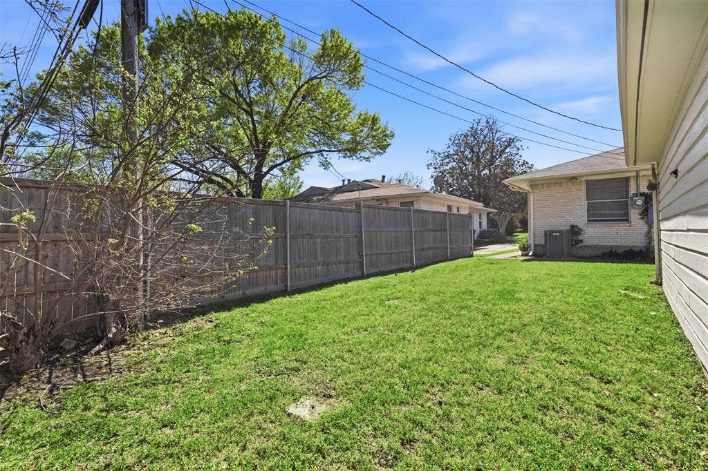 6565 Ascot Lane, Dallas, TX 75214 6565 Ascot Lane, Dallas, TX 75214