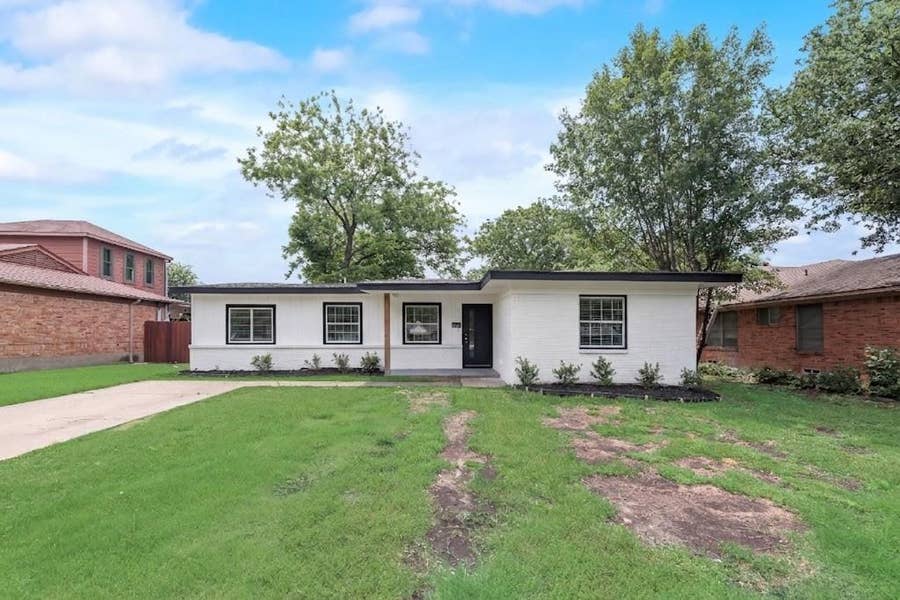 Property photo for 10166 San Lorenzo, Dallas, TX