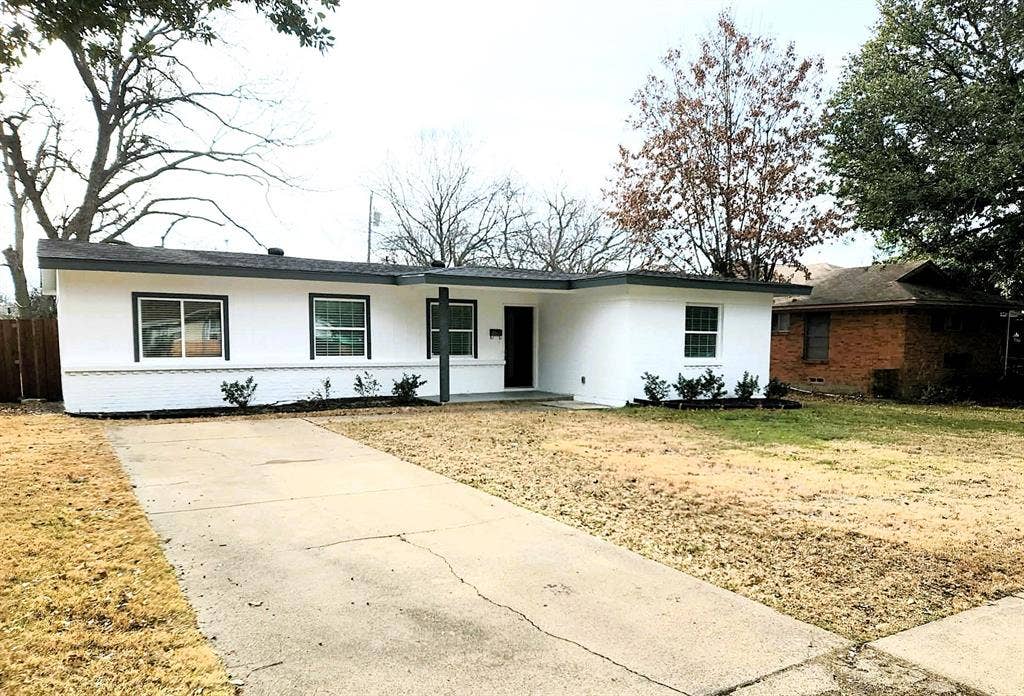 10166 San Lorenzo, Dallas, TX 75228 10166 San Lorenzo, Dallas, TX 75228