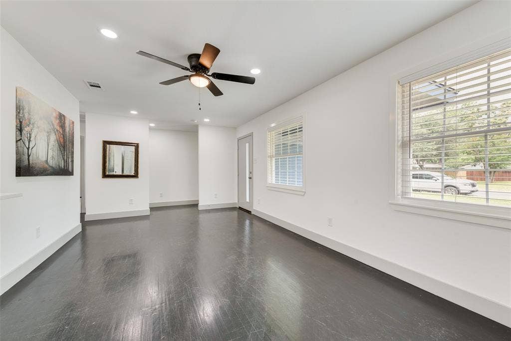10166 San Lorenzo, Dallas, TX 75228 10166 San Lorenzo, Dallas, TX 75228