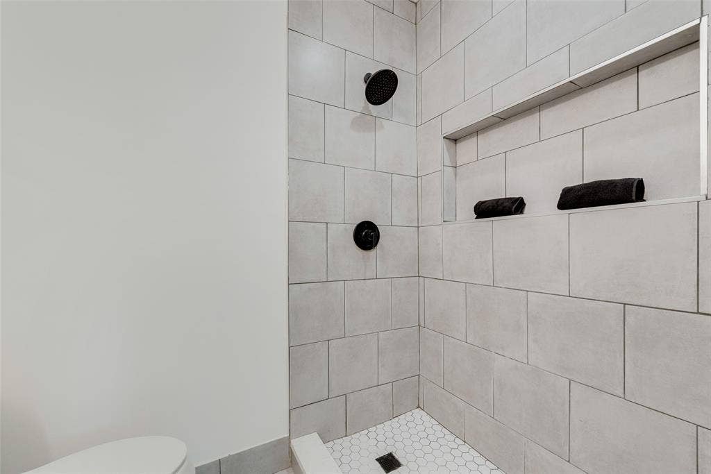 10166 San Lorenzo, Dallas, TX 75228 10166 San Lorenzo, Dallas, TX 75228