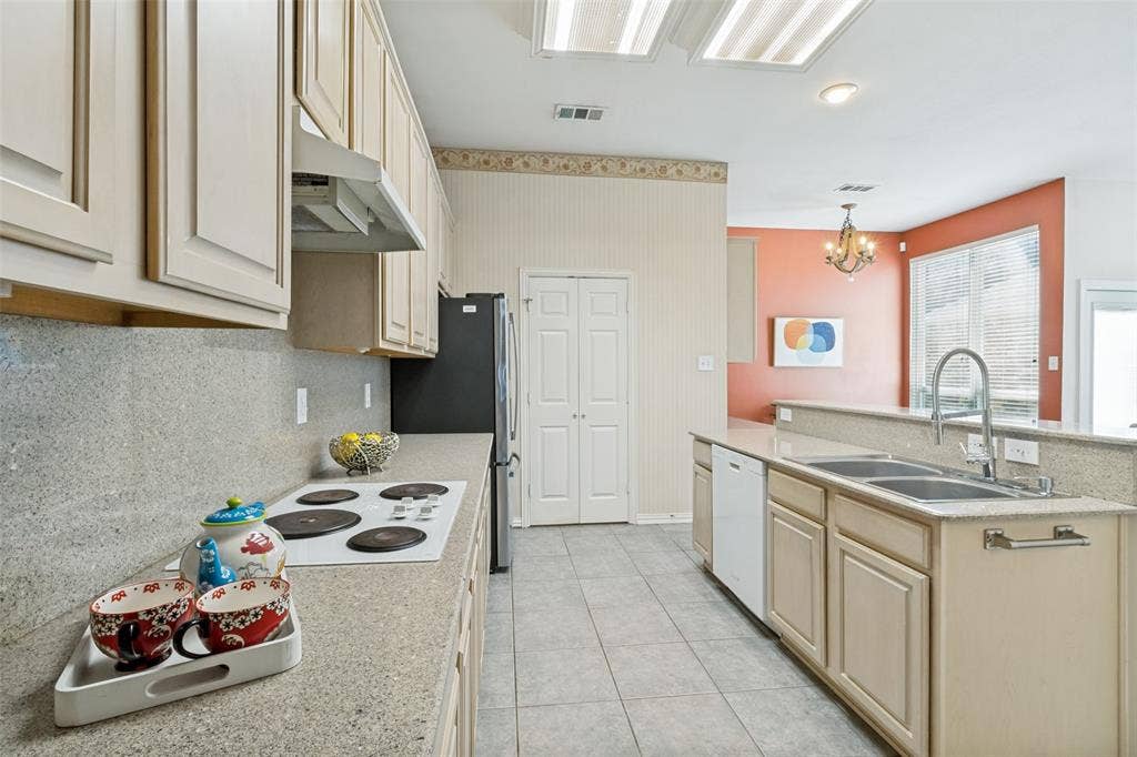 18728 Flatstone Court, Dallas, TX 75252