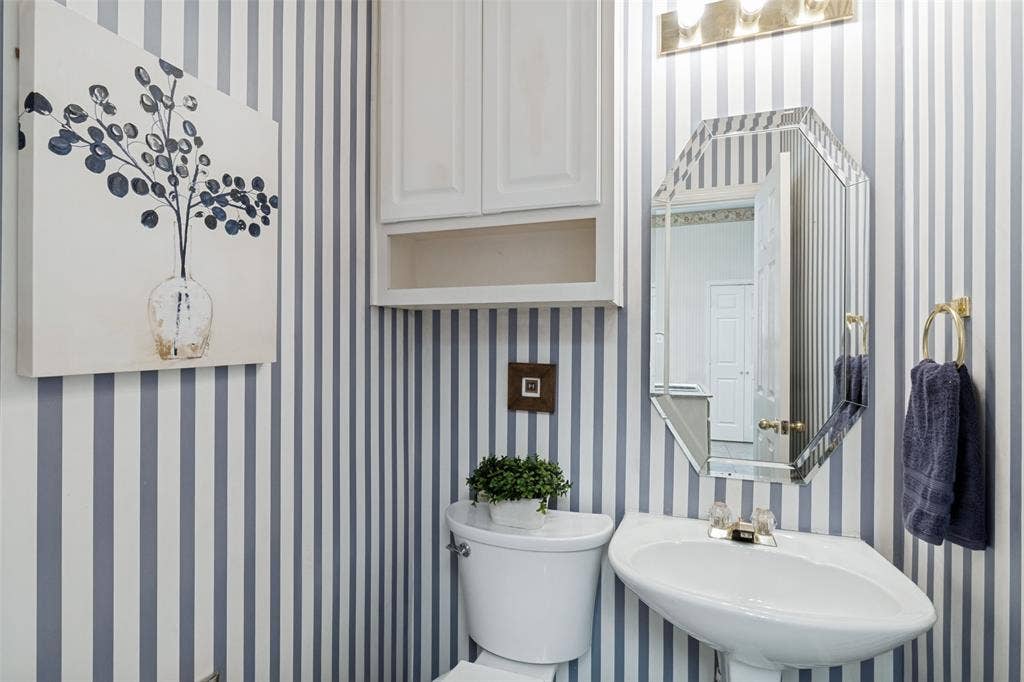 Powder Room