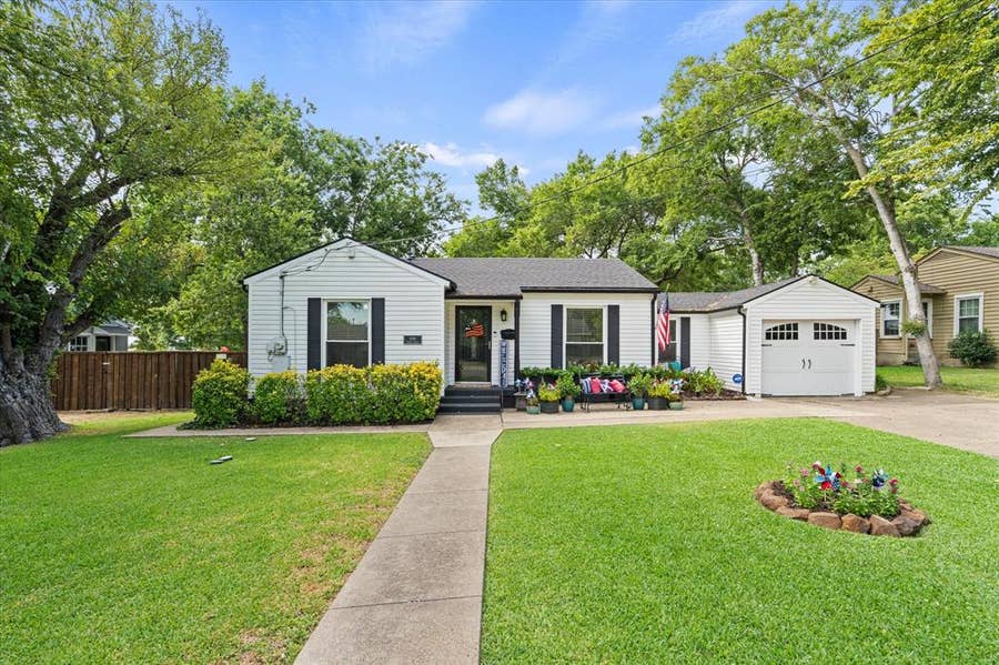 Property photo for 606 Storrs Street, Rockwall, TX