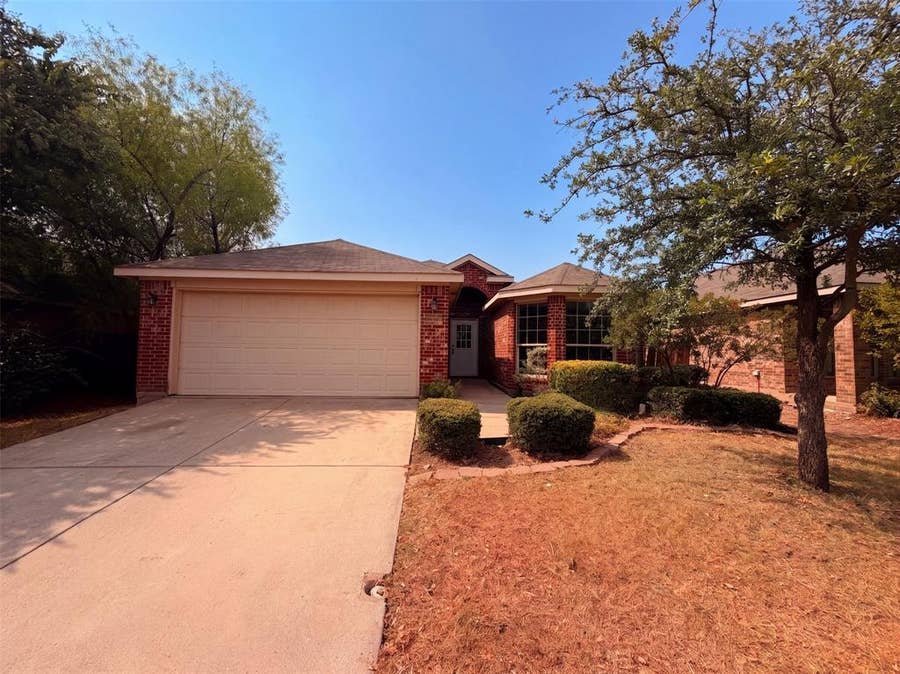 Property photo for 2011 Allyson Drive, Heartland, TX