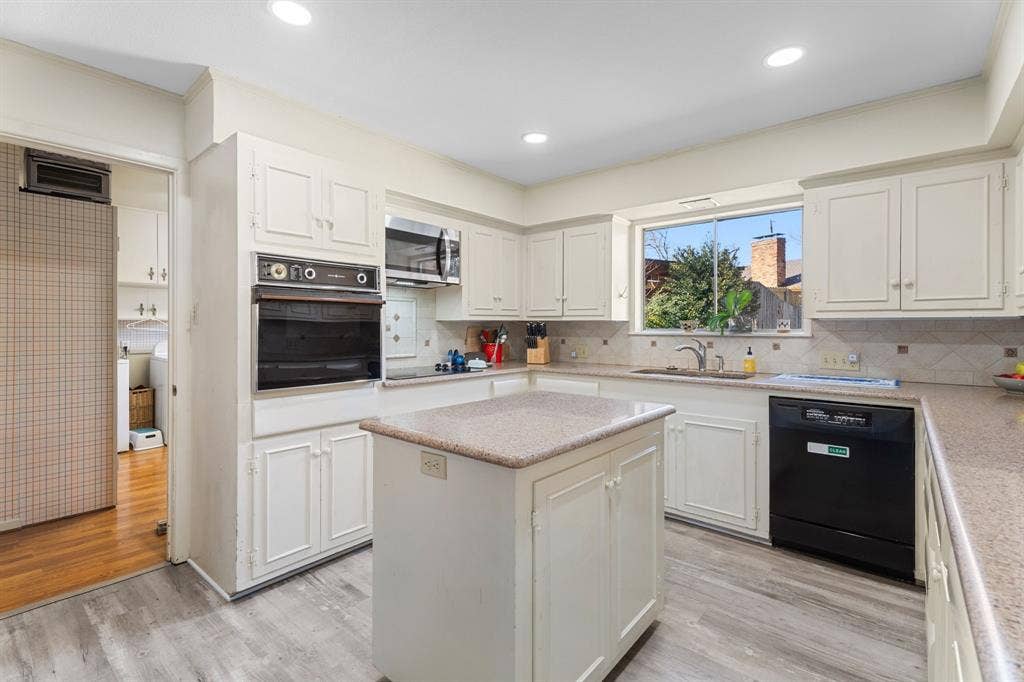 1936 Montrose Drive, Tyler, TX 75701 1936 Montrose Drive, Tyler, TX 75701