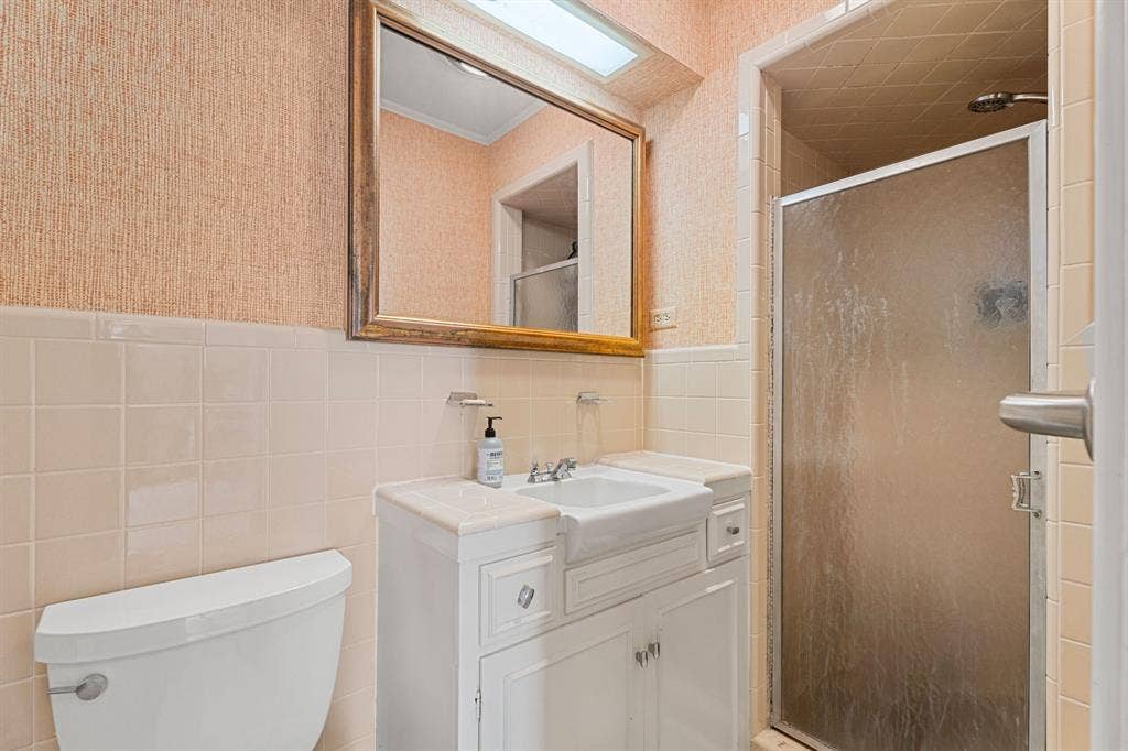 1936 Montrose Drive, Tyler, TX 75701 1936 Montrose Drive, Tyler, TX 75701
