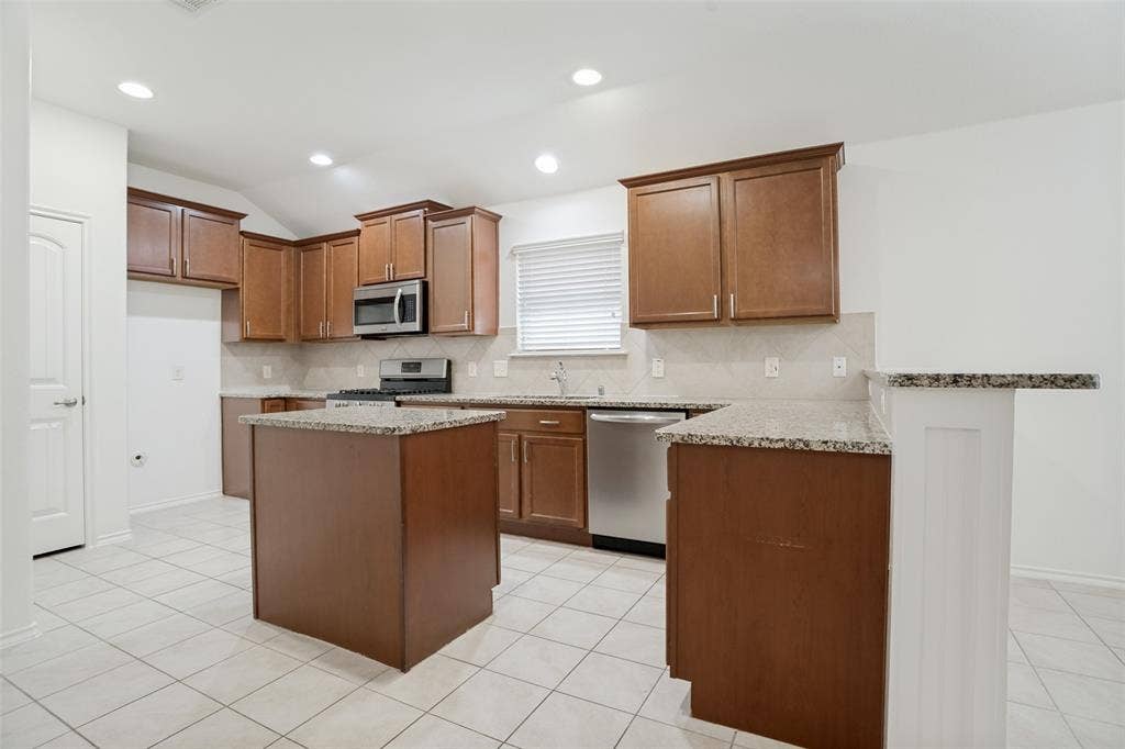 1314 Coleman Drive, Melissa, TX 75454
