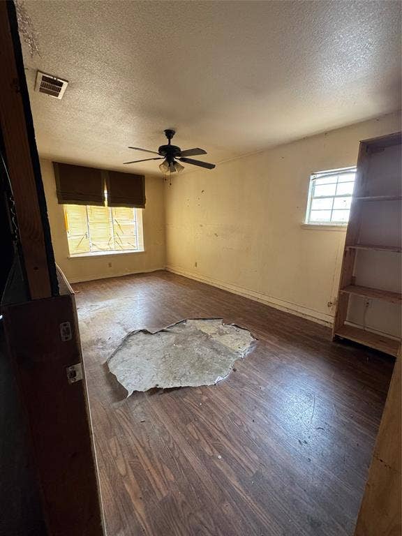 2331 Talco Drive, Dallas, TX 75241 2331 Talco Drive, Dallas, TX 75241