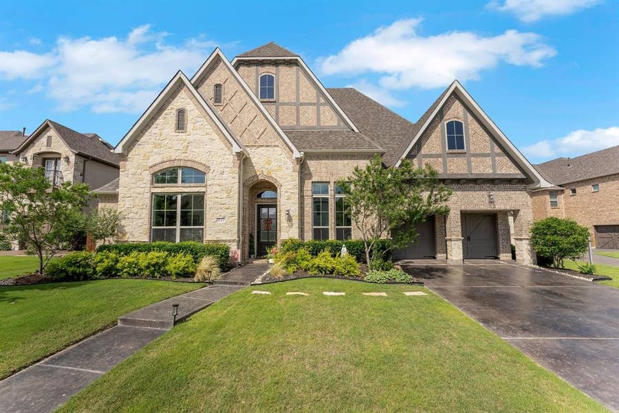 Property photo for 841 Ivy Glen Court, Prosper, TX